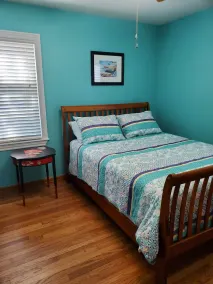 Blueberry Hill...sweet 3 bedroom vacation home in beautiful St. Clair. - Image 3