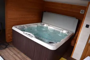 Smukt hus på 300 m² med opvarmet swimmingpool og spa Tæt på havet - Image 2