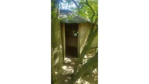 The 8-metre-high Au fil de l'eau hut - Image 4