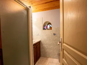 Charmante Maison 2 Chambres Avec Piscine Et Animaux Acceptes A Pezuls - Image 2