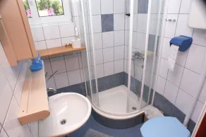 One bedroom apartment with terrace and sea view Rogoznica (A-4186-b) - Image 2