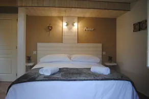 Schönes Ferienhaus mit privatem Pool, Restaurants zu Fuß erreichbar. - Image 3