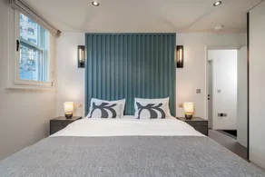 JOIVY Chic Mews house in S Kensington - Image 4