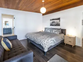 Waterfront Home! Newly Remodeled! (weow) - Image 5