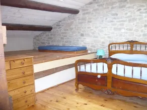 Charming 210 m2 village house on 2 levels with courtyard and terrace - Image 4