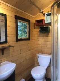 Discover Funky Bunky: Your Rustic Retreat 5 Min from Nelson - Image 3
