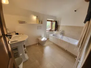 Monterotondo mountain villa with private pool, walk restaurant, WIFI. - Image 4