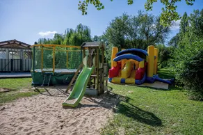 Cottage Parks La Comtesse - Image 4