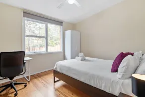 GreenLeafRetreat in Katoomba-Leura-Wentworth Falls-Blue Mountains-Pets Welcome-Free Parking & WIFI - Image 5