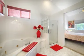 LUXURY JACUZZI COTTAGE - SCHNORCHELZUBEHÖR - FAHRRÄDER - AMENITY RICH! - Image 4