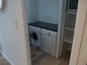 Sehr schönes Haus im Jahr 2019 Fuß im Wasser renoviert - Image 2