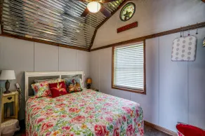 Megan's Lodge - Peaceful Acres - Image 5