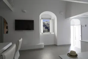 Three-Bedroom Villa with Caldera View, Heated Jacuzzi Pool and  Breakfast - Image 2