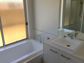 Dog Friendly, Fully Fenced Near New Holiday House.  Free Wi-Fi & Netflix - Image 3