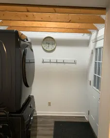 Williams Bay cottage, <1 mile to beach - Image 3