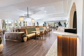 Golf And Tennis Community-Course Views-Corner Unit - Image 3