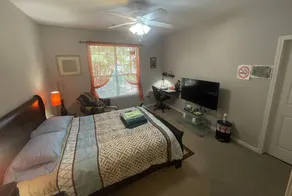8min from RDU Int. Airport - Image 4