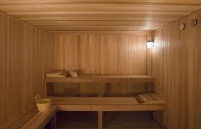 2 Connecting Suites at a 4⭐️ Hotel - Image 2