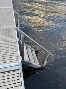 NEUE UNTERKUNFT AM SEE. BLEIBEN SIE 3 NÄCHTE UND ERHALTEN SIE EINE KOSTENLOSE NACHT 10 / 15-5 / 15. - Image 2