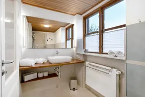 Holiday Home 'Olendeel' with Private Terrace, Private Garden and Wi-Fi - Image 2