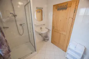 Ferienwohnung 75 qm, Nichtraucher, 2 Schlafzimmer, Wohnzimmer, Küche, Balkon oder Terrasse, Sat-TV, 4 Sterne, max 4 Personen - Image 3