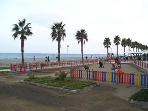 Spacious apartment. 100m from the beach, private garden, sea view - Image 3