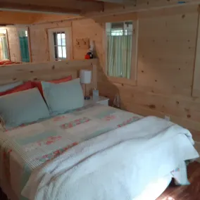 Gnome Hill Cottage - A Rustic Pet-Friendly Cottage In The Woods - Image 4