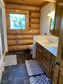 Eldorado Lodge Majestic Cabin Overlooking Lewis & Clark Lake 40 Acres of Privacy - Image 3