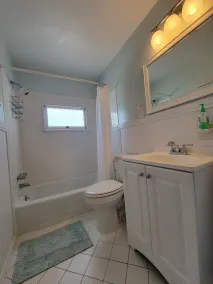 Best 1 Bedroom in SIC! 1 Block to the Beach.. A+ location .. Walk to Everything! - Image 4