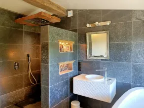 WILD CHIC HOUSE stone farmhouse in absolute calm Spa & heated pool - Image 4