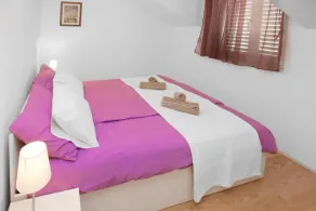 Apartment Lavender, 200 m to the beach, 6-8 people, free WiFi, terrace, BBQ - Image 4