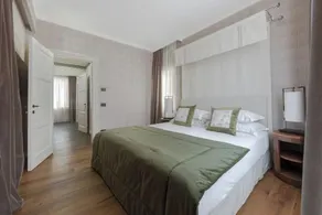Exquisite 2-Bedroom Luxury Apartment in Piazza della Signoria - Image 5