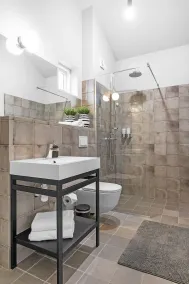 Backyard Stylish Studio for 2 - Excellent Location - Image 5