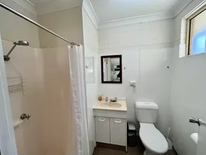 Cootamundra Caravan Park - Image 2