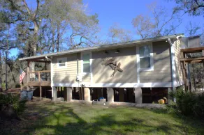 Enjoy semi-seclusion on the beautiful Suwannee River - Image 5