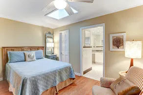 Ocean Ave Seaside Cottage - Image 5
