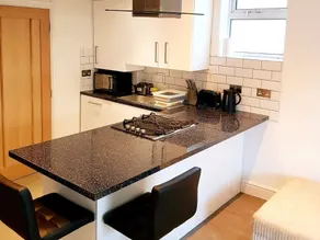 Triple room-Deluxe-Shared Bathroom-Street View-DELUXE TRIPLE - Image 3
