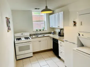F Large well decorated apt , center of Short North ,steps from Convention center - Image 5