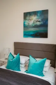 York Riverside Apartments are 11 beautiful, modern, and stylish apartments based in the centre of Hi - Image 4