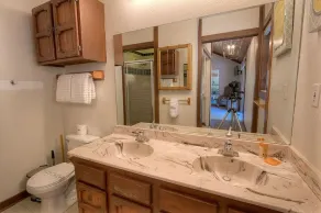 Inclining View home - Image 2