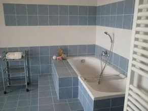 Large villa with garden in center of town between lake and golf- Vallelunga - Image 4