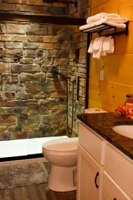 Secluded cabin located in Amish country - Image 3