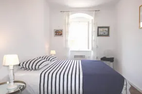 Lovely one bedroom apartment for 3 on the main Hvar town square - Image 5