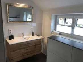 Friendly vacation home- 8 persons, 130sqm, 3 bedrooms, 2 terraces, central - Image 2
