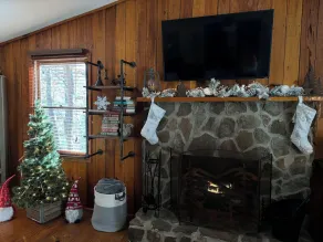 Whispering Pines Retreat in the Smokies - Image 2