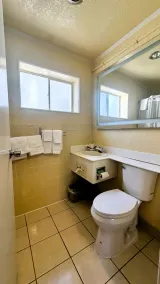 Atrium Inn - Image 3
