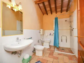 Idyllic Stay With Charm - Image 2
