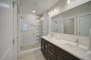 West-Facing Luxury Unit | Amazing Amenities - Image 5