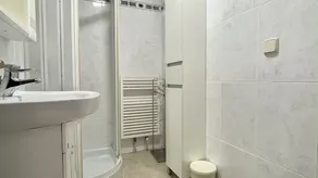 APARTAMENTO VOLENDAM  PLANTA BAJA CON PISCINA PRIVADA - Image 3