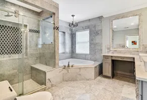 Spacious Home with Antique Decor - Image 3